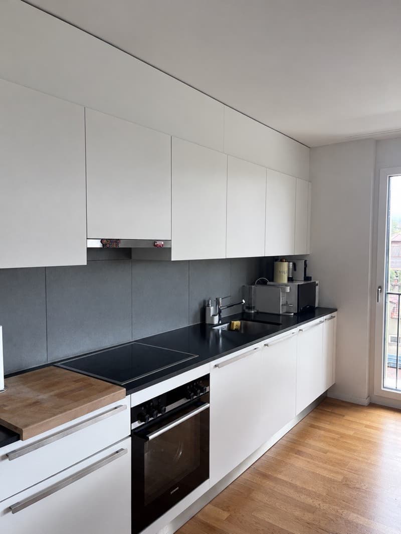 Magnifique 3.5 pièces avec grande terrasse, 2 salles de bains et parking - Orbe (Gruvatiez) (7)