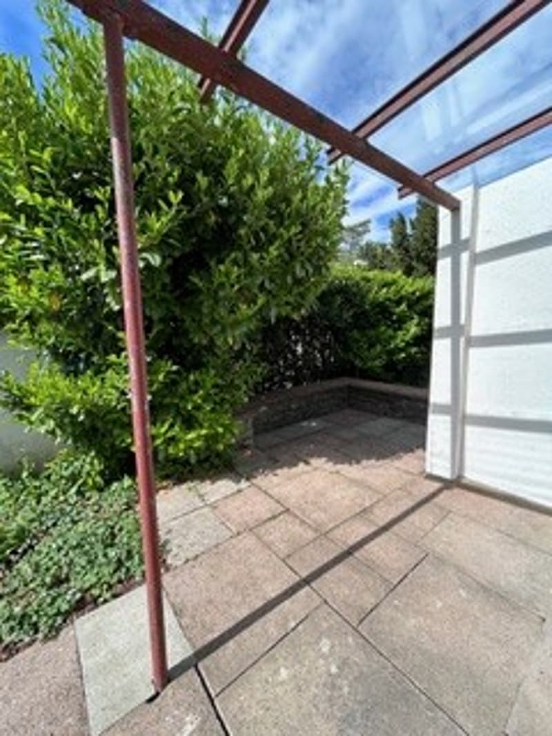 Gemütliche 36m² Wohnung mit Gartensitzplatz in Meilen / Cozy 36m² apartment with garden terrace in Meilen (11)
