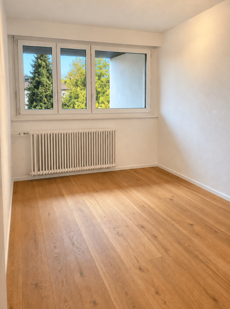 Helle, renovierte 3.5-Zimmer-Wohnung (80 m²) mit Balkon & Parkplatz in Aarau Rohr (7)