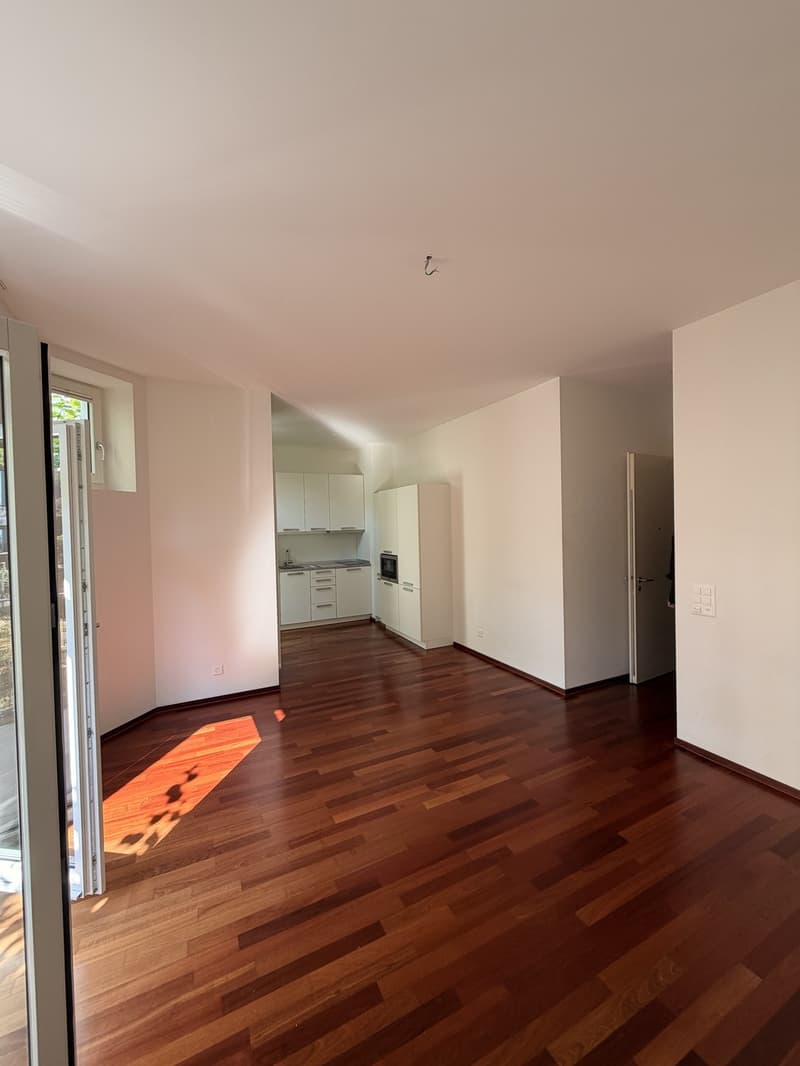 Studio - 2 Monate Befristet - Unmöbliert - mit Bett möglich (4)