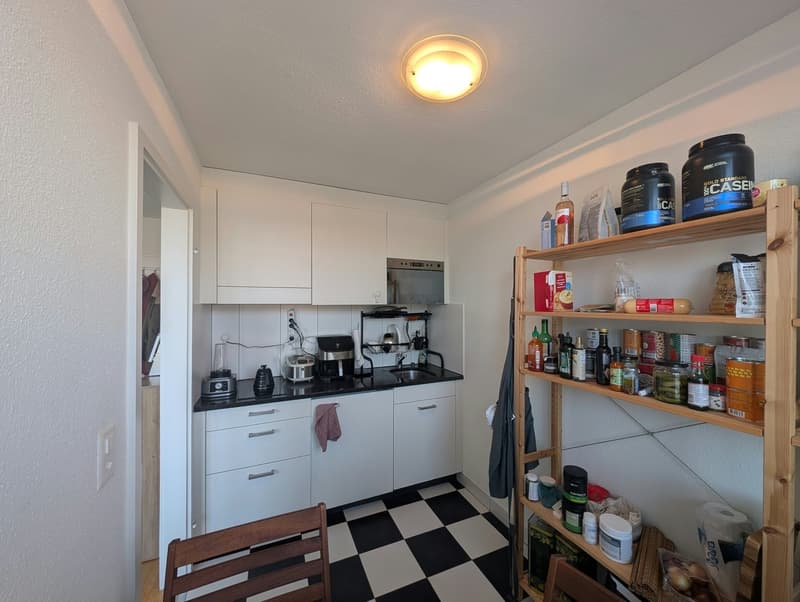 Top-Floor Studio 5 Mins from the Train Station (4)