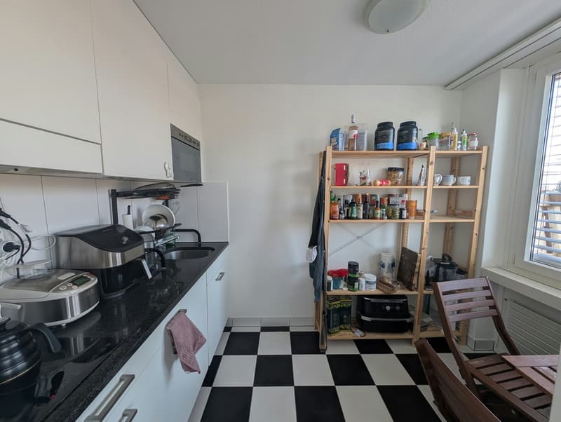 Top-Floor Studio 5 Mins from the Train Station (3)
