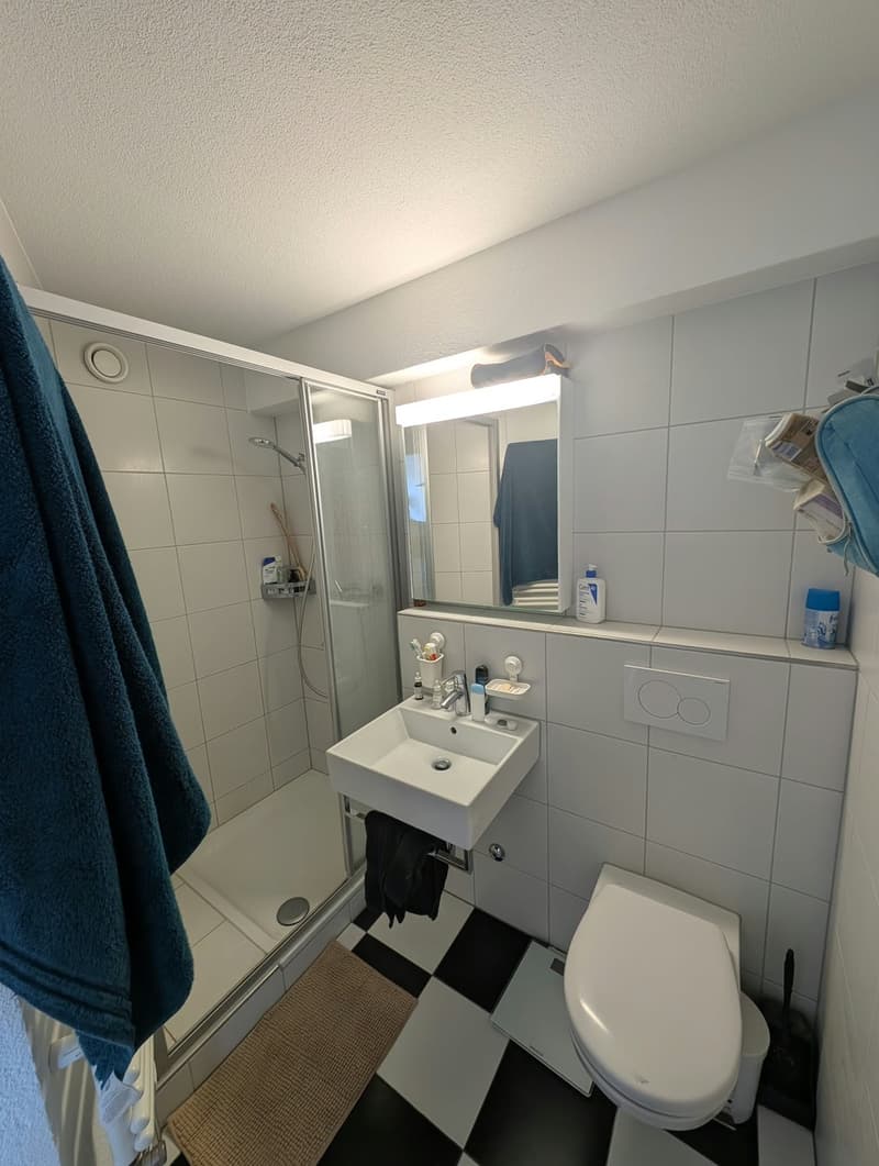 Top-Floor Studio 5 Mins from the Train Station (6)