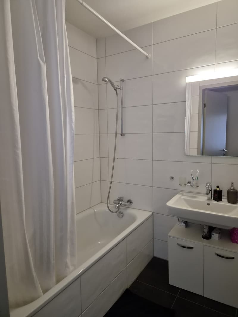 Das Bad, welches zusammen mit Laura geteilt wird