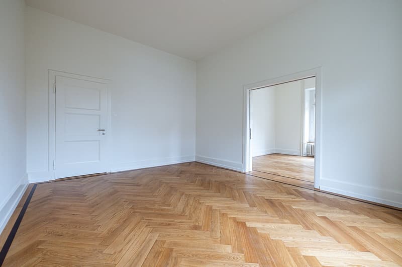 Helle, grosszügige 4.5-Zimmer-Wohnung mit 2 Balkonen, 100m2 | Bright, spacious 4.5-room apartment with 2 balconies, 100m2 (9)