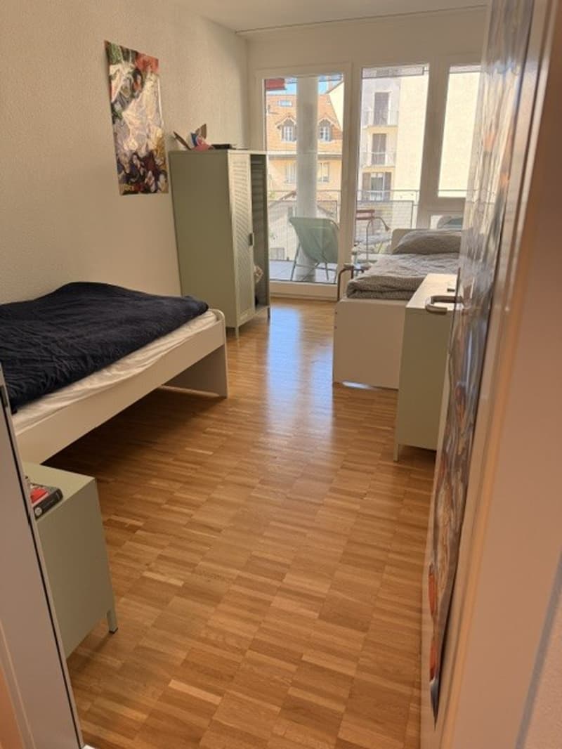 Spacieux et lumineux 3,5 pièces au quartier d'Alt (9)