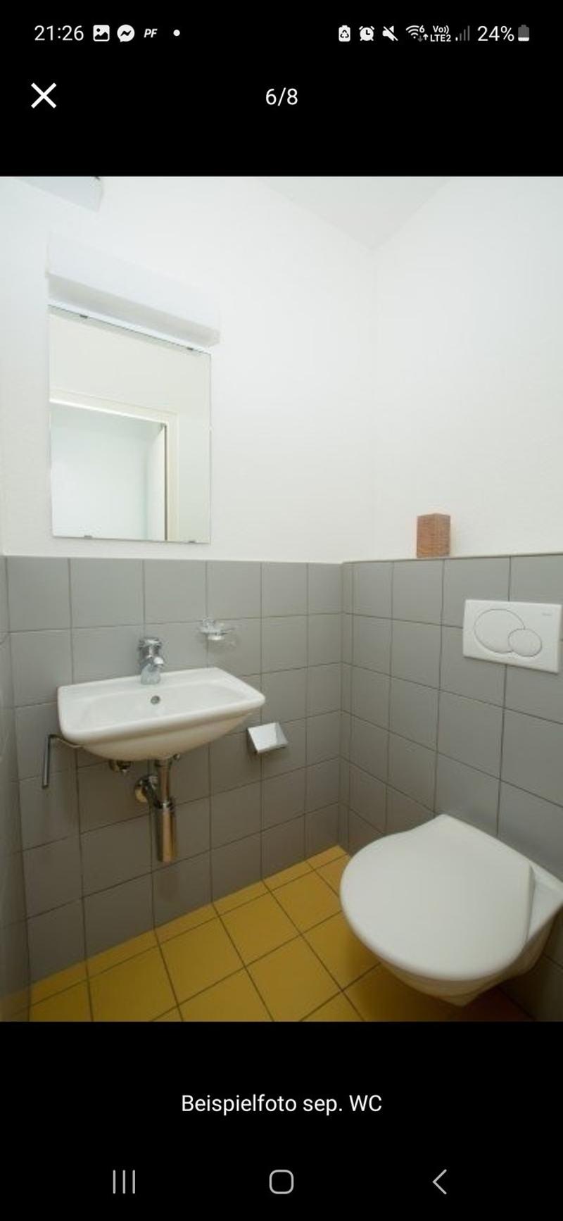 Mitbewohner/in (4)