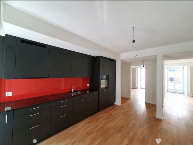3.5 Zimmer Wohnung im Zentrum per Mitte Dezember oder Januar zu vermieten (1)