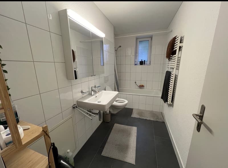 Schöne 3.5 Zimmerwohnung nähe Kantonsspital (2)