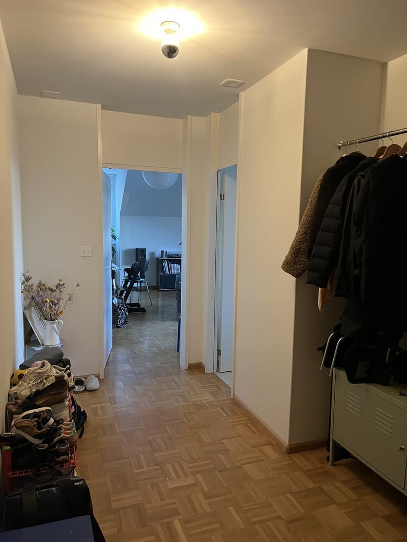 Charmante 2.5-Zimmer Maisonettewohnung (8)