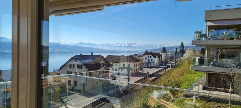 4.5 Zimmer Wohnung mit wunderschöner See- und Bergsicht (11)