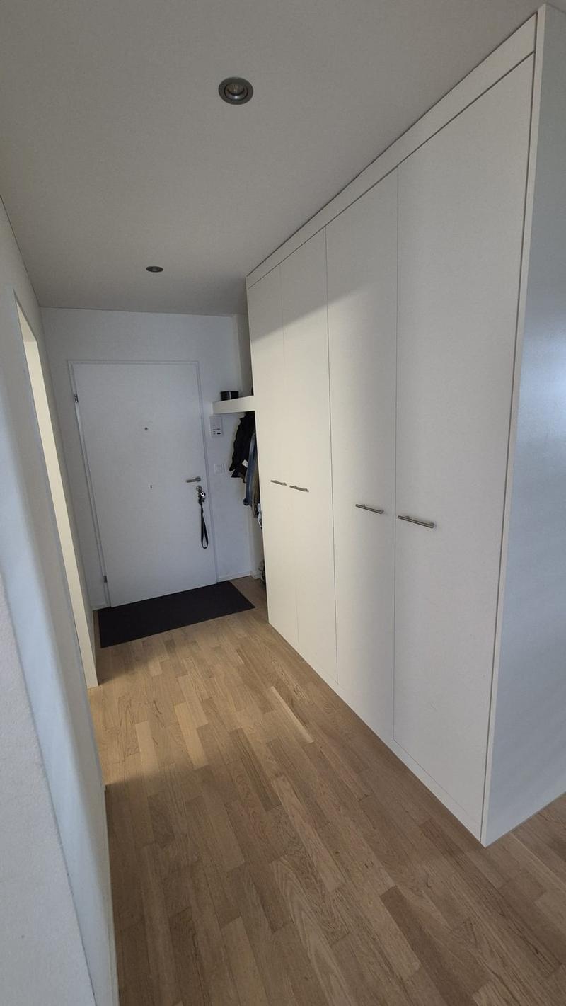 Nachmieter gesucht per 01.12.2026 : Grosse 4.5-Zi-Wohnung (105 m²) mit Riesen-Garten & Tiefgaragenplatz inkl.! (13)