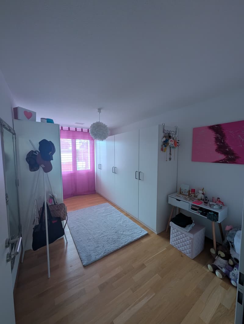 Traumhafte 4.5-Zimmer-Gartenwohnung in Oftringen Inkl. Tiefgaragenplatz & eigenem Waschturm Mietpreis inkl. 1x TG-Parkplatz (7)