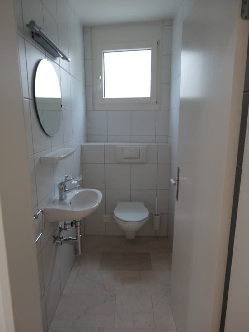 Helle und grosszügige 3.5-Zimmer-Gartenwohnung im Zentrum von Meilen (7)