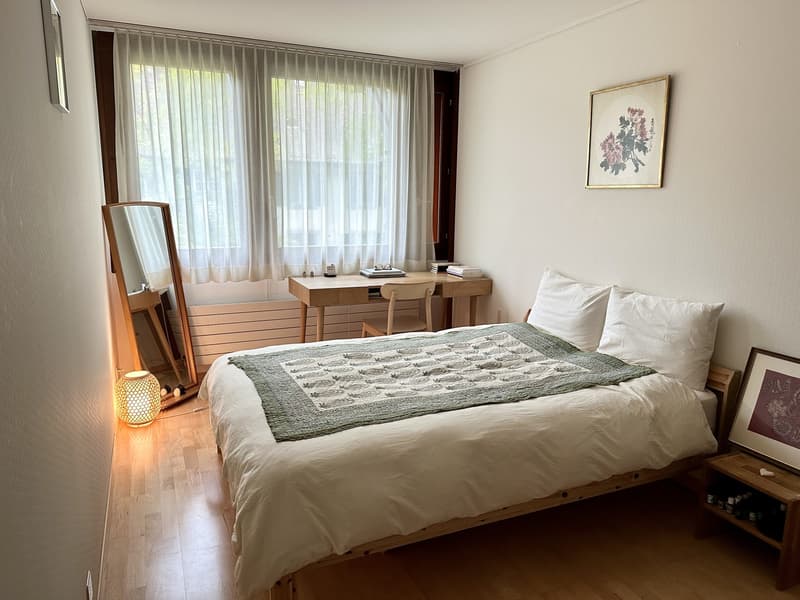 Private room in a spacious WG (1)