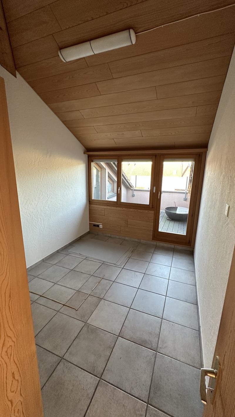 NACHMIETER GESUCHT Reinach AG - 6.5 Zi, 200m2, 4. OG, Terrasse mit Aussicht + Balkon > Per 1.12.2026 (8)