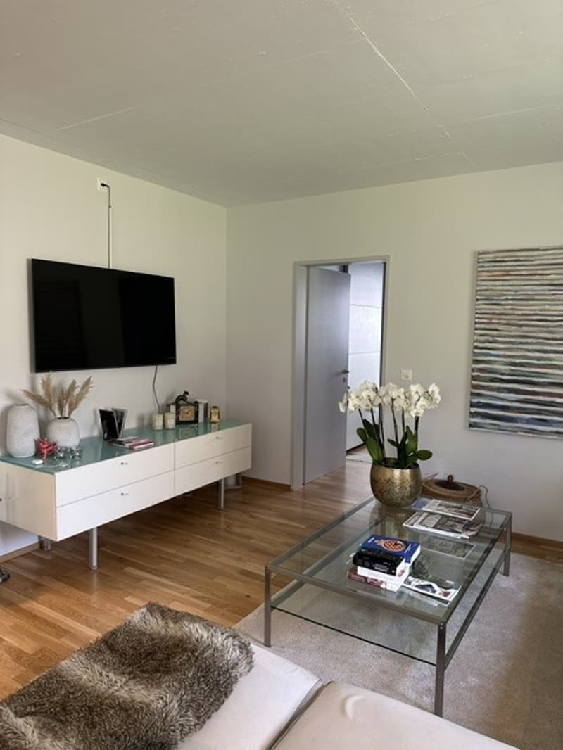 Nachmieter gesucht Moderne 3.5-Zimmer-Wohnung mit Pergola in Mönchaltorf (6)