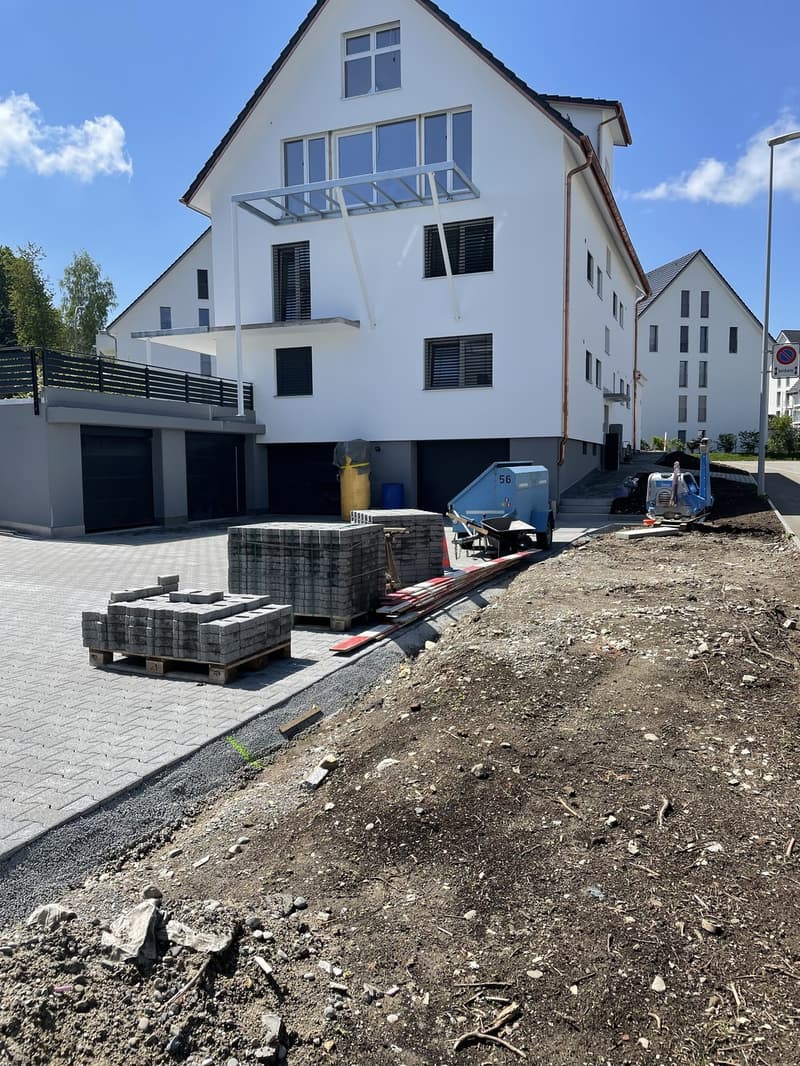 3.5-Zimmer-Dachwohnung mit Charme direkt am Bhf. Steinmaur (2)