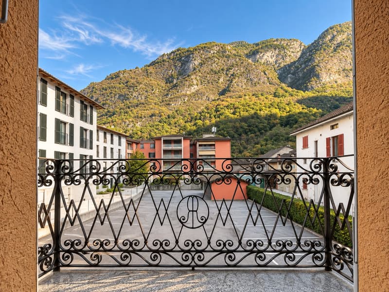 Luminoso appartamento di 4 locali a Biasca con grande terrazza panoramica e vista sulle Alpi (11)