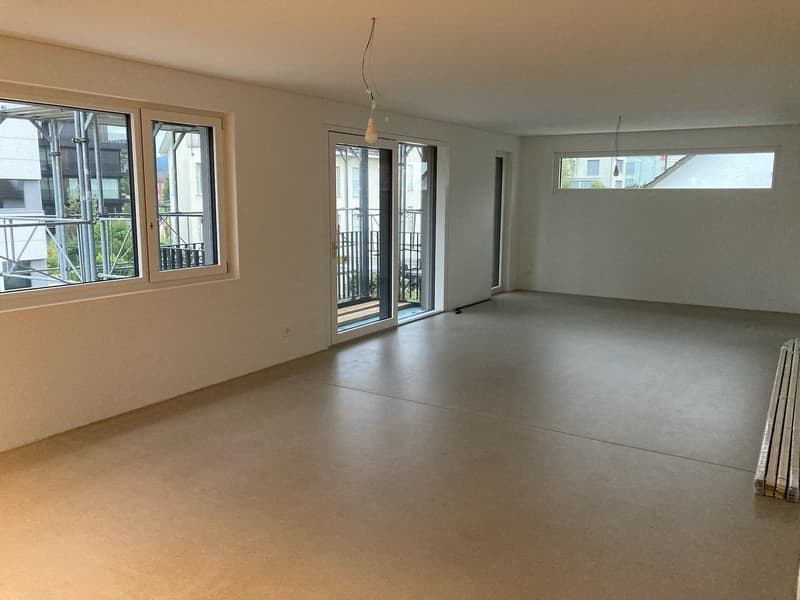Modern 3.5-Room Apartment with Mountain Views, Balcony & Shared Garden (5)