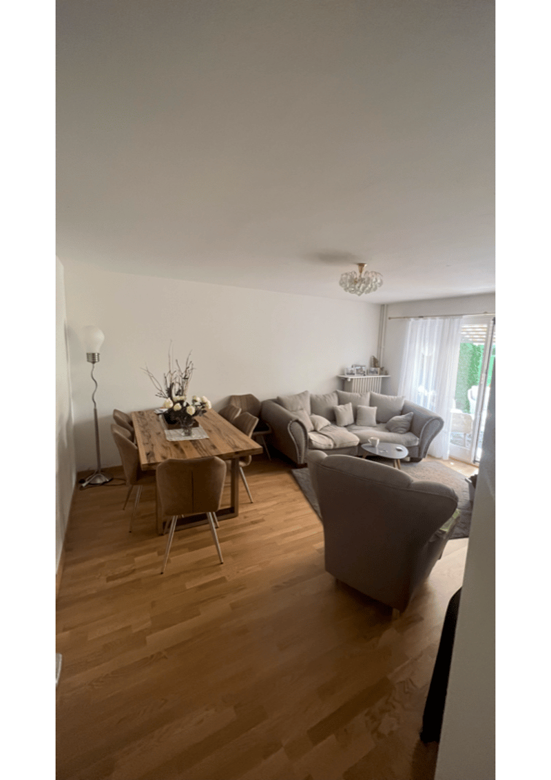Zimmer in Frauen-WG in Zürich-Seebach ab 1. Dezember CHF 800. inkl. NK (1)