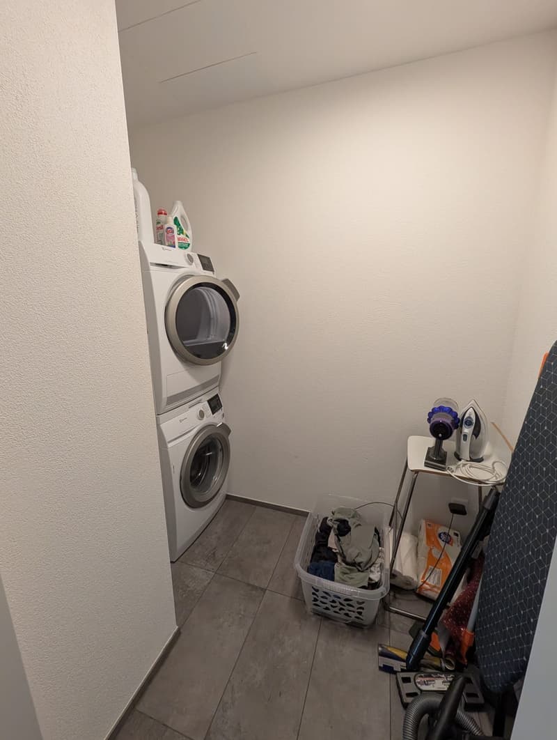 Helles 14.1 m² Zimmer in entspannter 2er-WG in Nähe Bahnhof Altstetten (8)