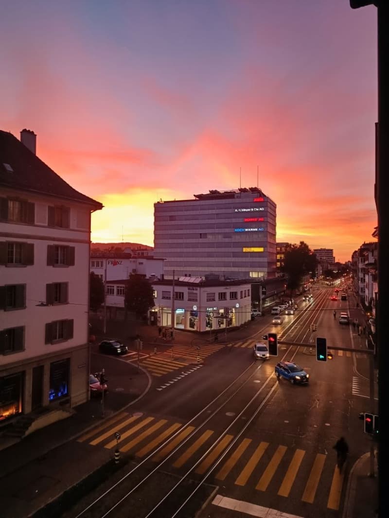 Helle 3,5-Zimmer-Wohnung im beliebten Kreis 4 (2)