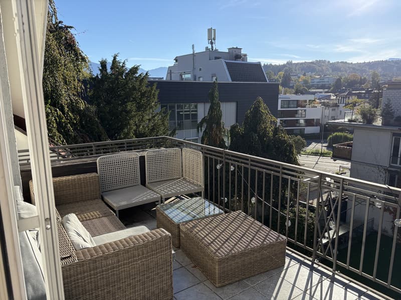 Unbefristetes WG Zimmer in 4er WG mit grossem Wohnzimmer und tollem Balkon (4)
