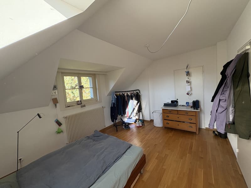 Unbefristetes WG Zimmer in 4er WG mit grossem Wohnzimmer und tollem Balkon (1)