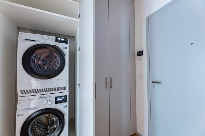 Moderne 2.5-Zimmer-Wohnung im 6. Stock mit Abendsonne  Winterthur Neuhegi (5)