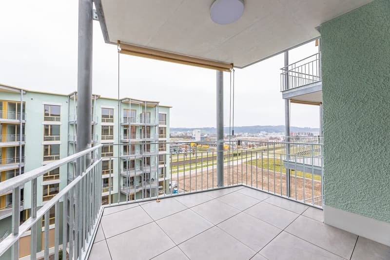 Moderne 2.5-Zimmer-Wohnung im 6. Stock mit Abendsonne  Winterthur Neuhegi (6)