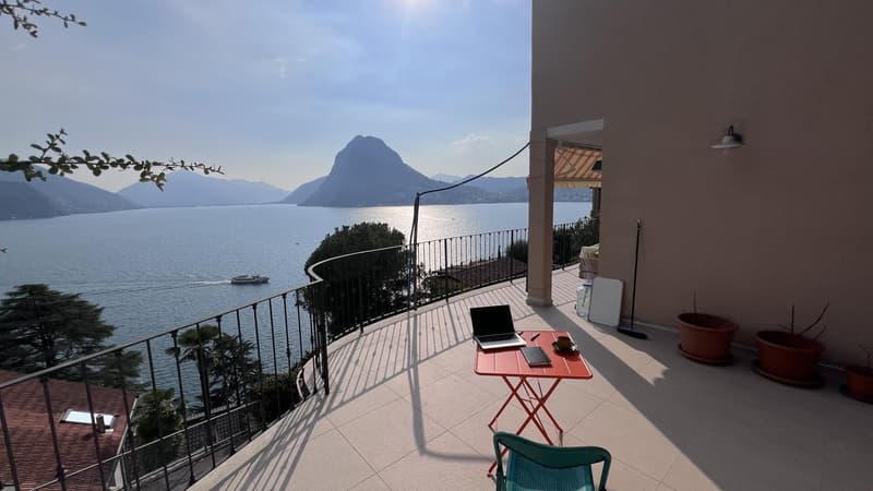 Bright studio in Castagnola with exceptional panoramic lake view and private outdoor space. (5)