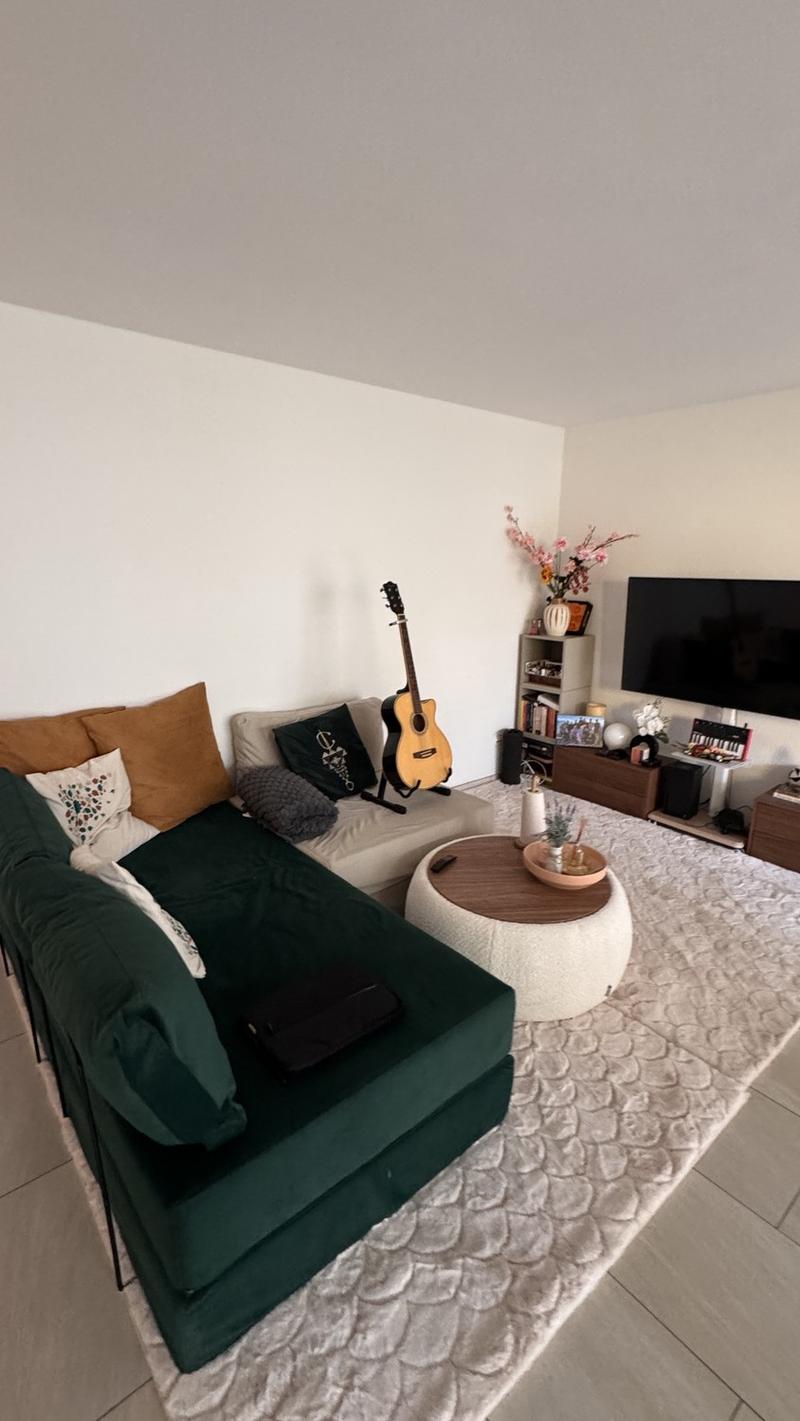 Modern 2.5 Apartment in Zürich Altstetten with Balcony (2)