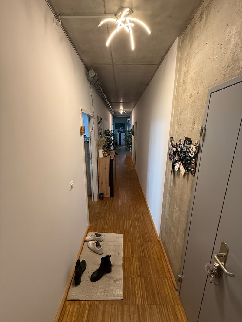 Grosszügige 3.5-Zimmer-Wohnung mit sonnigem Balkon in Regensdorf (4)