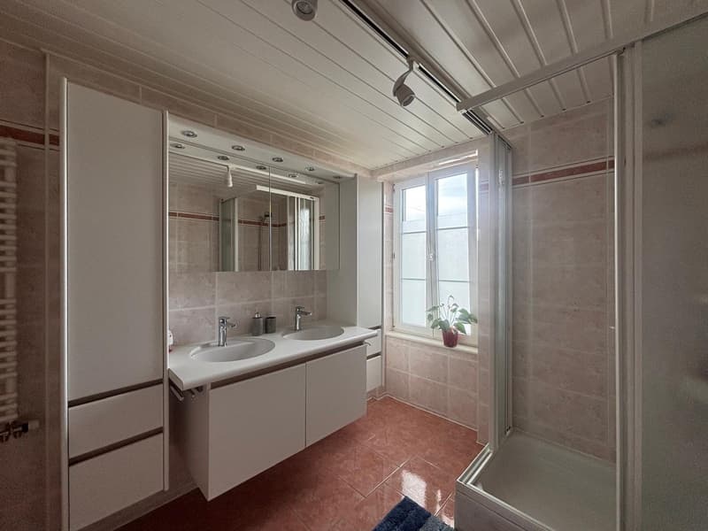 Appartement 3,5 pièces lumineux de 100 m² à Epalinges (7)