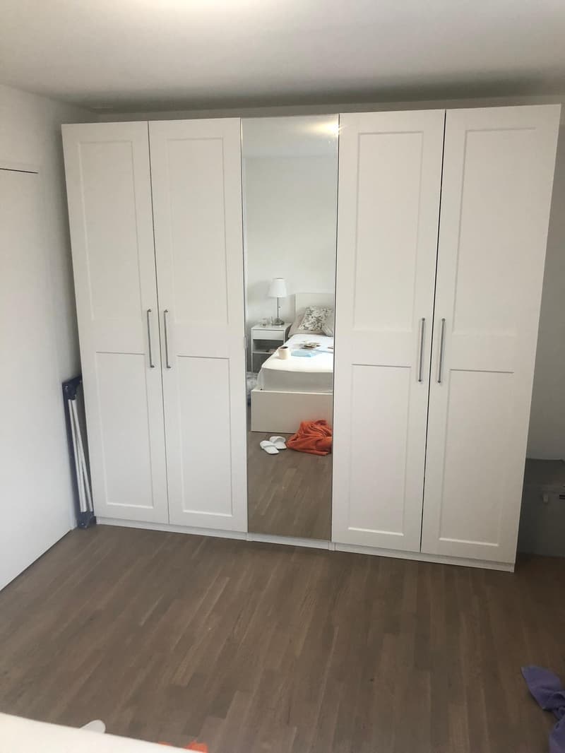 Moderne 2.5-Zimmer-Wohnung im 2. OG mit Balkon und eigenem Waschturm in der Überbauung Gerlis (9)