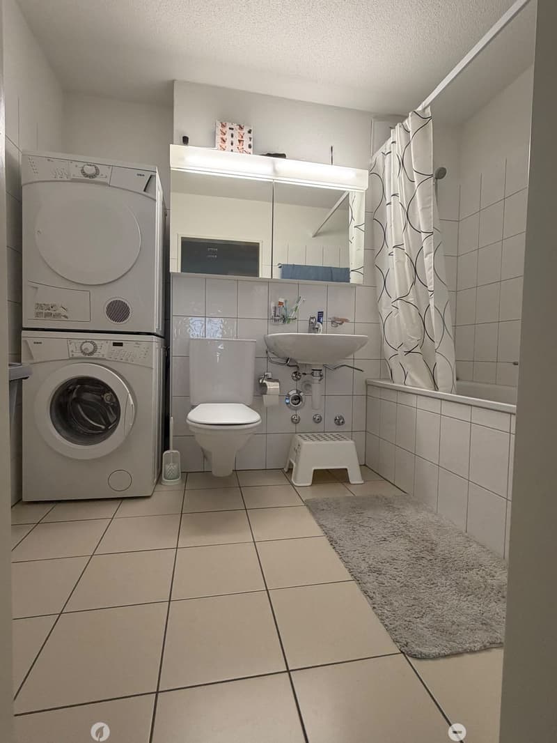Dein neues Zuhause in Biel: 3.5-Zimmer-Wohnung mit Loggia und eigenem Waschturm (7)