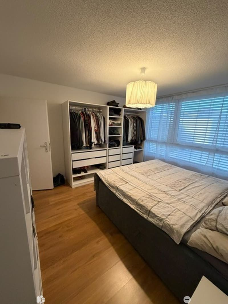 Dein neues Zuhause in Biel: 3.5-Zimmer-Wohnung mit Loggia und eigenem Waschturm (4)