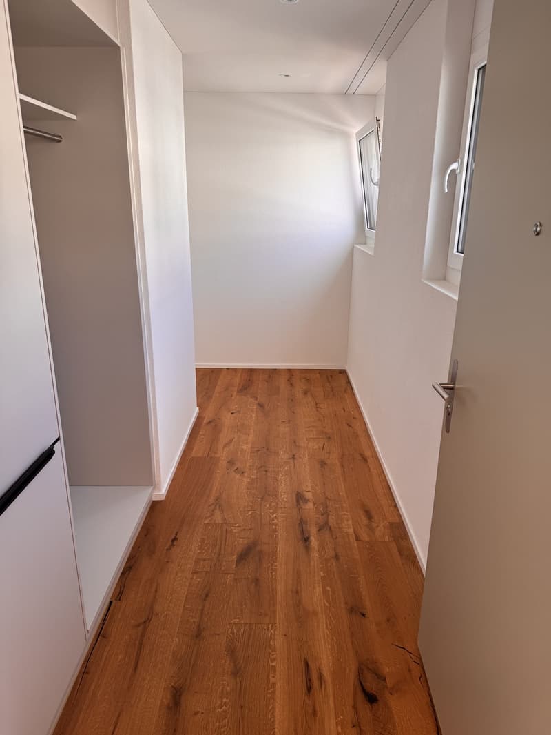 3,5 Zi. Wohnung mit grossem Balkon in bester Lage (12)