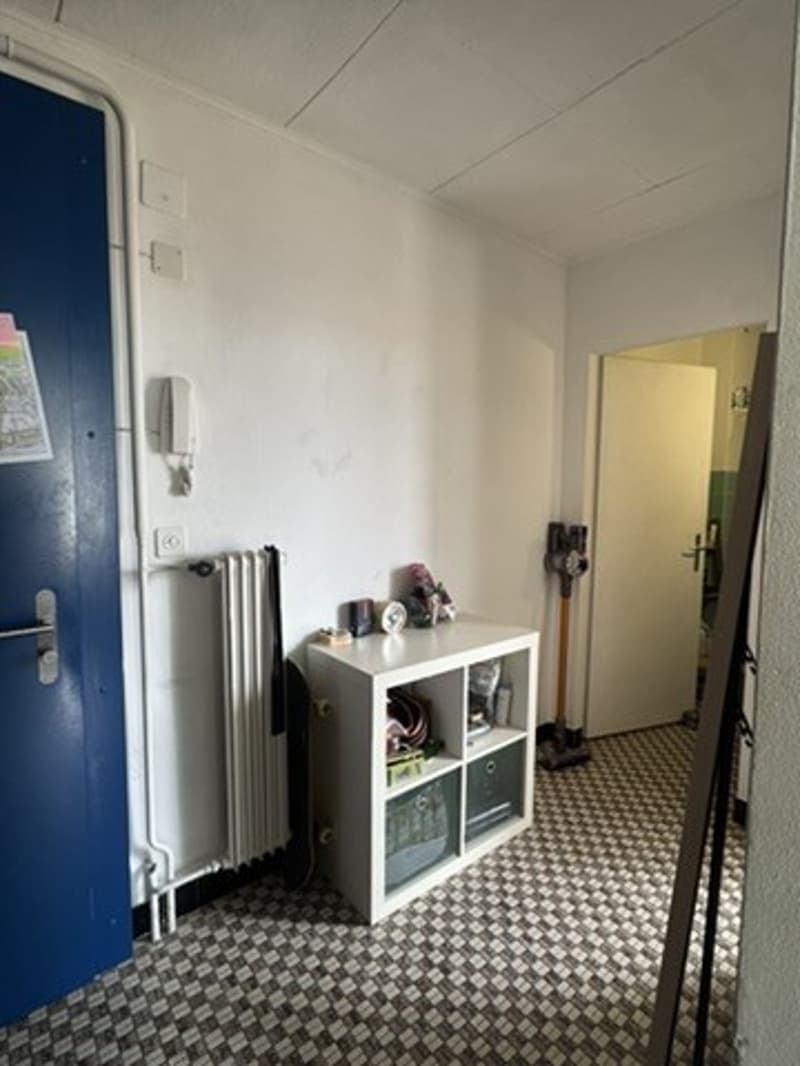 Appartement lumineux avec balcon  Centre-ville de Fribourg (4)