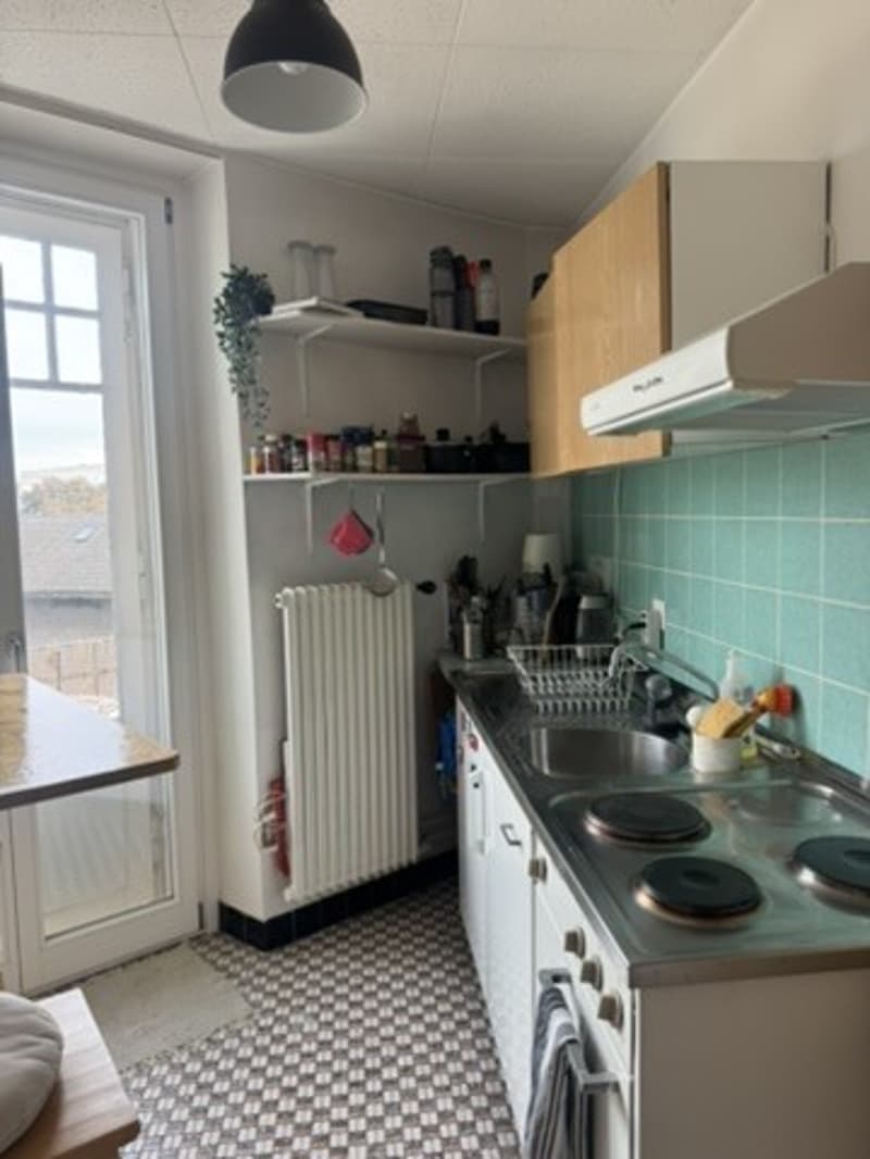 Appartement lumineux avec balcon  Centre-ville de Fribourg (2)