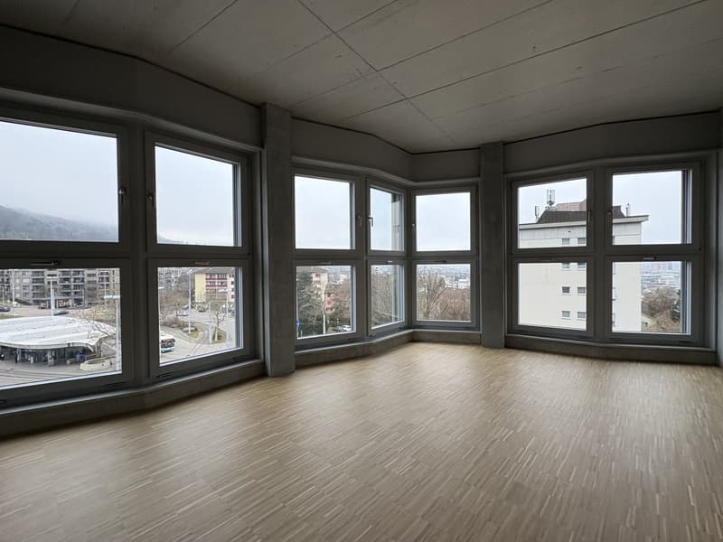 Modern 60m² Apartment with Panoramic Views (Opt: Furnished) (4)