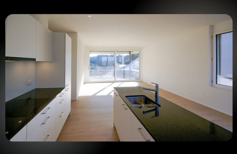Moderne, helle 3.5-Zimmer-Wohnung mit grosszügigem Balkon (2)