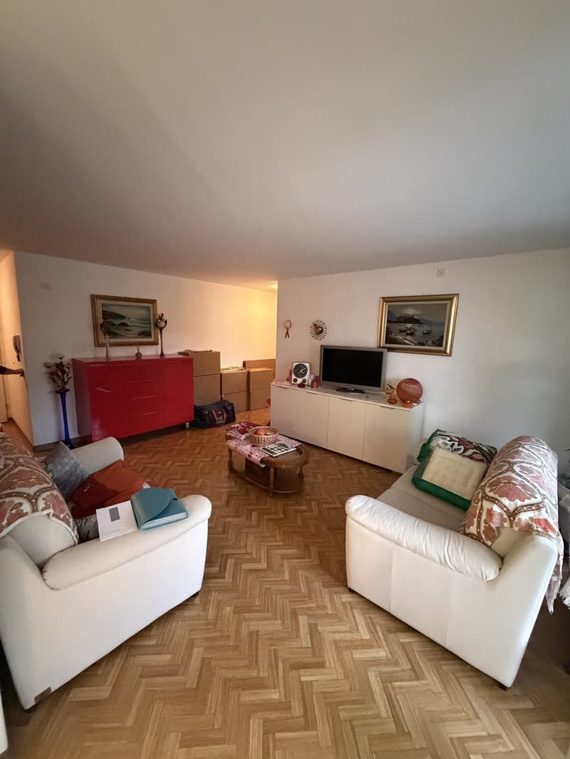 2.5 Zimmer Wohnung im 1.Stock in 5034 Suhr zu vermieten (Nachmieter gesucht) (4)