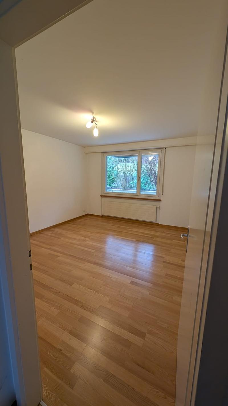 WG Zimmer in Zollikerberg zu vermieten (1)