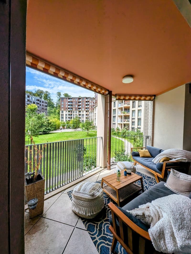 Balkon (einer von drei )