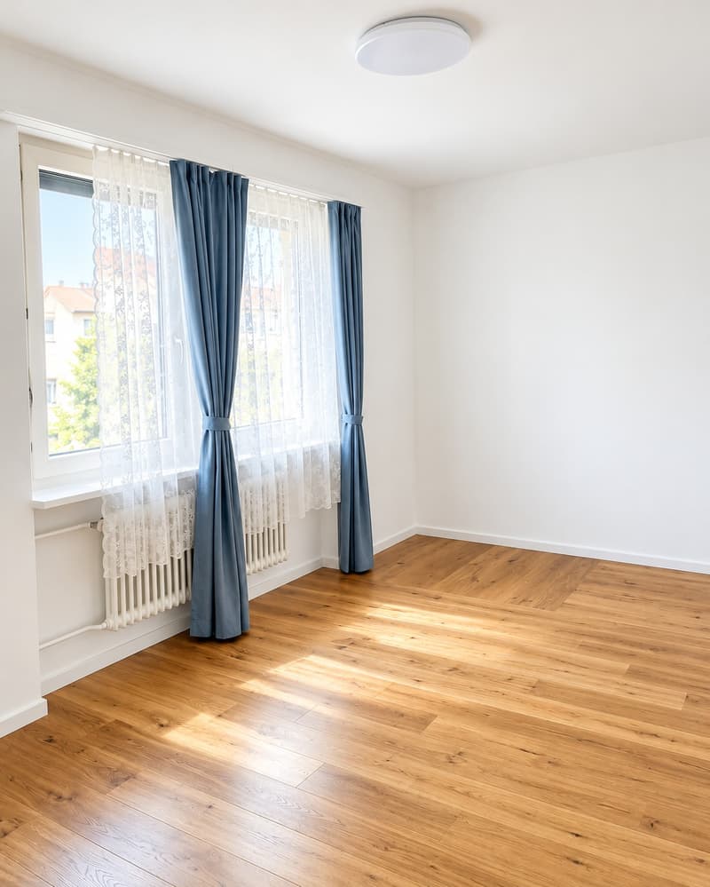 Schöne 4.5-Zimmer-Wohnung mit 2 Balkonen und Blick ins Grüne Fisibach AG (9)
