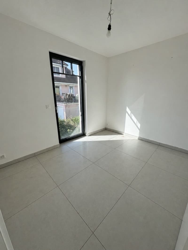 Modern apartment in a prime location (5)