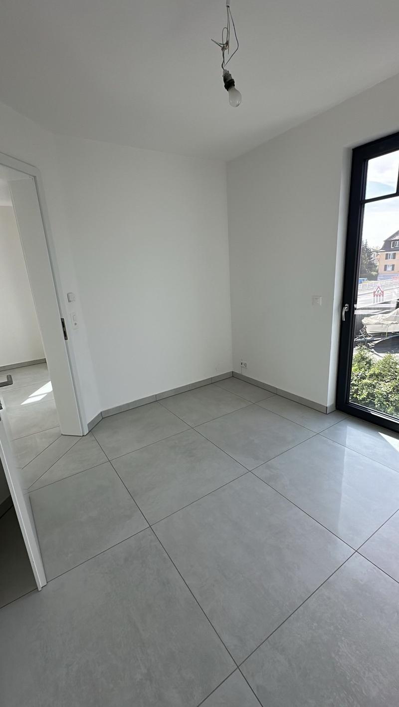 Modern apartment in a prime location (9)