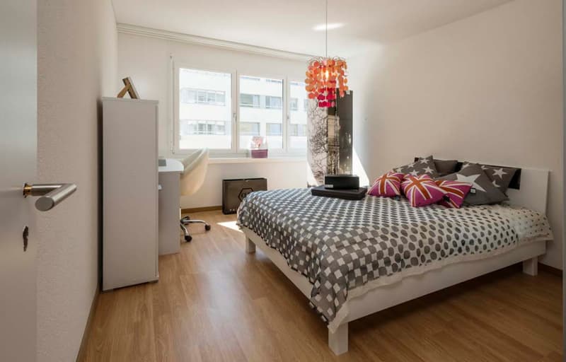 Ruhige 2.5-Zimmer-Wohnung mit Jahreszeitenzimmer in Olten Südwest CHF 1320. inkl. NK (2)